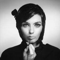 Dorothy McGowan by Richard Avedon (1963)