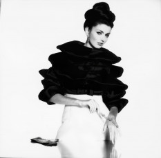 Dorothy McGowan by Richard Avedon (1963)