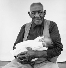 William Casby with his descendant Cherri Stamps-McCray by Richard Avedon (1963)