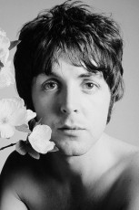 Paul McCartney by Richard Avedon (1967)