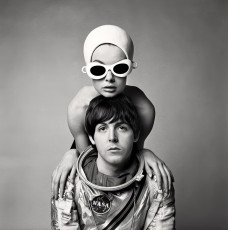 Paul McCartney, Jean Shrimpton by Richard Avedon (1965)