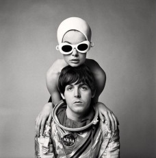 Paul McCartney, Jean Shrimpton by Richard Avedon (1965)