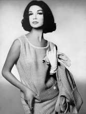 Hiroko Matsumoto by Richard Avedon (1960)