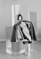 Simone d’Aillencourt by Richard Avedon (1960)