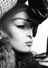 Nena von Schlebrugge by Richard Avedon (1962)