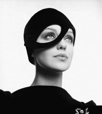 Donna Mitchell by Richard Avedon (1965)