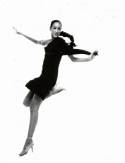 Pat Cleveland by Richard Avedon (1977)