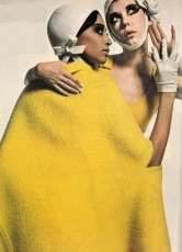 Donyale Luna, Peggy Moffit by David Bailey (1966)