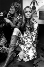 Veruschka, Giorgio Sant'Angelo by Harry Benson (1972)