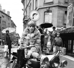 Marianne Faithfull by Jean-Pierre Bonnotte (1967)