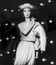 Simone d'Aillencourt by Guy Bourdin (1960)