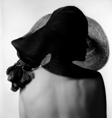 Beverly Johnson by Jean-Jacques Bugat (1960)