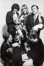 Andy Warhol and his friends by Jean-Jacques Bugat (1965)
