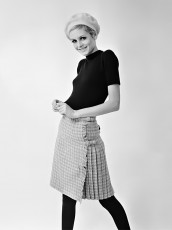 Twiggy by Ron Burton (1966)