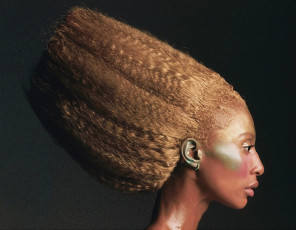 Donyale Luna by Luigi Cazzaniga (1970)