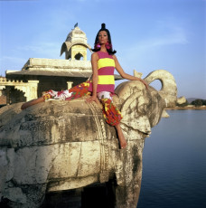 Simone d'Aillencourt by Henry Clarke (1967)