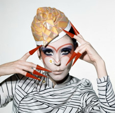 Peggy Moffitt by William Claxton (1968)