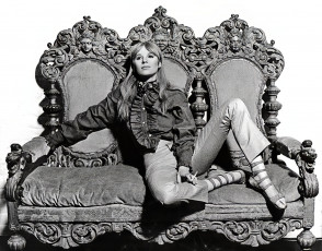 Marianne Faithfull by John Cowan (1966)