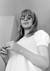 Marianne Faithfull by Roger Crump (1964)