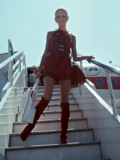 Twiggy by Hulton Deutsch (1967)