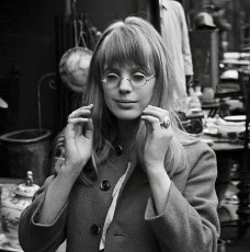 Marianne Faithfull, Paris by Jean-Claude Deutsch (1966)