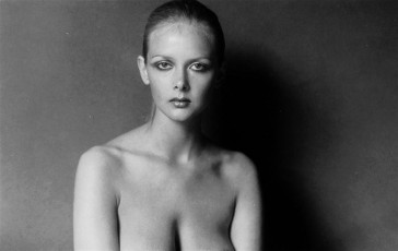 Ohne Titel by Terence Donovan (1975)