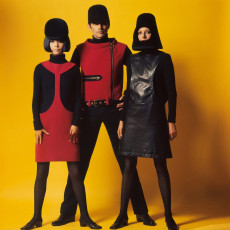 Hiroko Matsumoto (left) by Terence Donovan (1966)