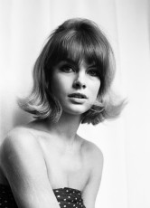 Jean Shrimpton by Robin Douglas-Home (1963)