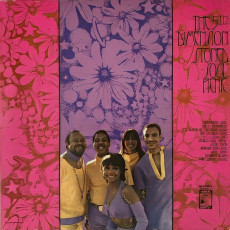 The 5th Dimension / STONED SOUL PICNIC (1968) - photo by Dick Edlund