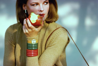 Patti Hansen by Arthur Elgort (1975)