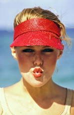 Patti Hansen by Arthur Elgort (1976)