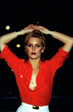 Patti Hansen by Arthur Elgort (1976)