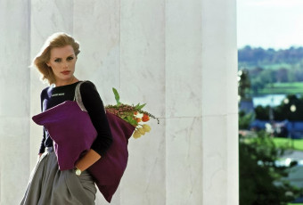 Patti Hansen by Arthur Elgort (1976)