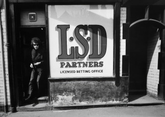 Bob Dylan, Sheffield by Barry Feinstein (1966)