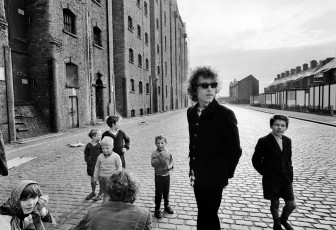 Bob Dylan, Liverpool by Barry Feinstein (1966)
