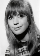 Marianne Faithfull by Harry Goodwin (1966)