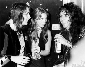 (Todd Rundgren, Bebe Buell, Alice Cooper by Bob Gruen (1972)