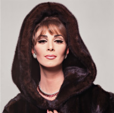 Wilhelmina Cooper by F.C. Gundlach (1964)