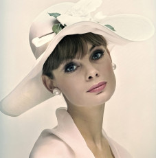 Jean Shrimpton by William Helburn (1967)