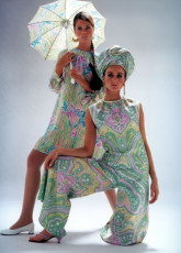 Agneta Darin, Kathy Haynes by William Helburn (1967)