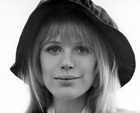 Marianne Faithfull by Dezo Hoffmann (1967)