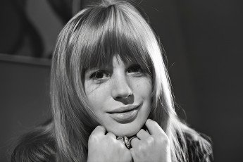 Marianne Faithfull by John Hoppy Hopkins (1965)