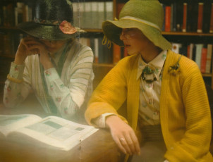 Vivienne Lynn, unknown model by Ku Khanh (1973)