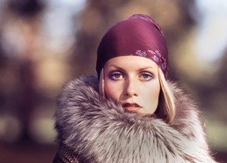 Twiggy by Douglas Kirkland (1970)