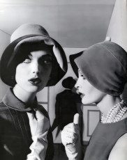 Dorothy McGowan, Sara Thom by William Klein (1960)