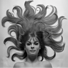 Jean Shrimpton by Peter Knapp (1965)