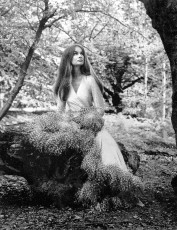 Jean Shrimpton by Patrick Lichfield (1970)