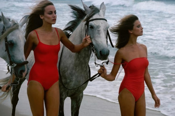 Jerry Hall, Lena Kansbod by Stan Malinowski (1977)