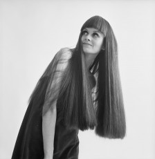 Twiggy by Mike McKeown (1967)
