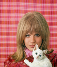 Marianne Faithfull by Cyril Morange (1965)